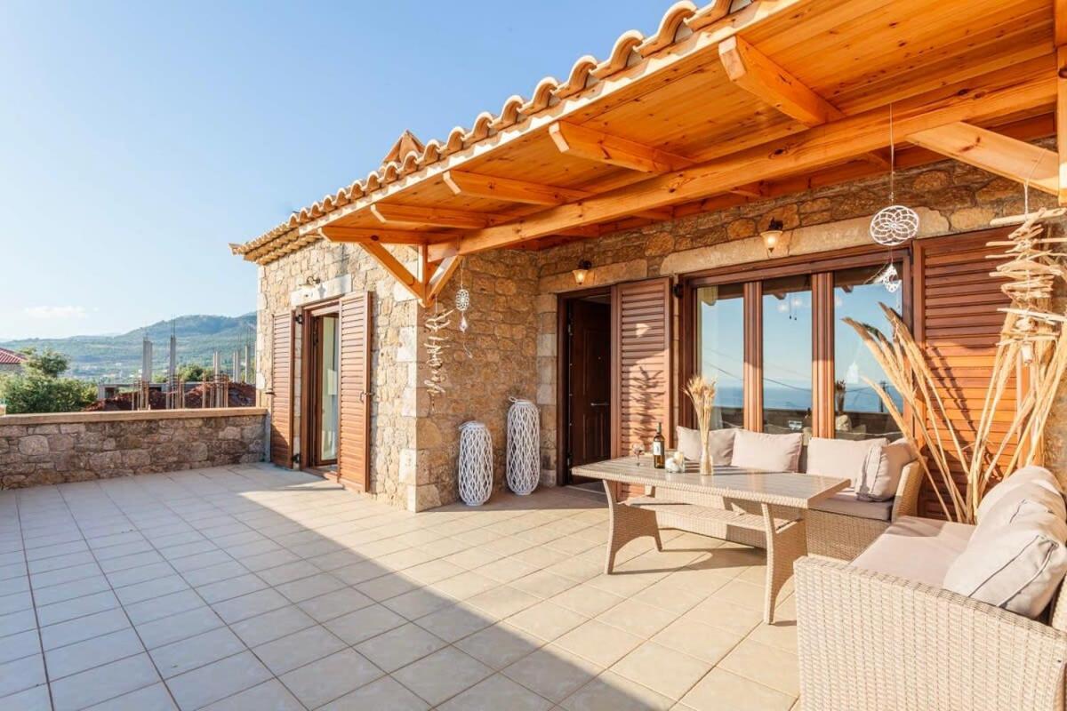 Mani Panoramic Seaviews - Luxury Summer Haven Lévktron Exterior foto