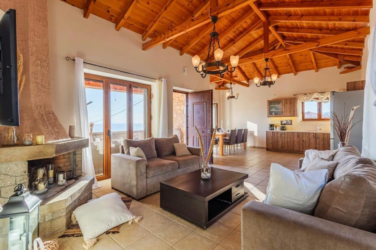 Mani Panoramic Seaviews - Luxury Summer Haven Lévktron Exterior foto